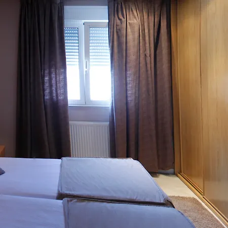 アパルトメントス シウダッド デ ルーゴ