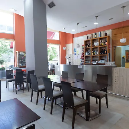 酒店 Ciudad De 3*