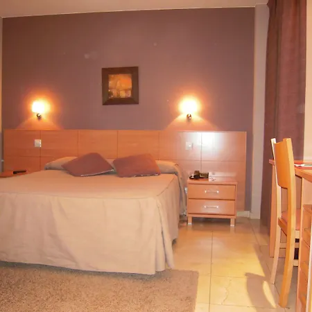 Ciudad De Hotel 3*