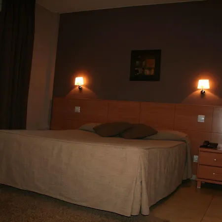 Hotel Ciudad De 3*