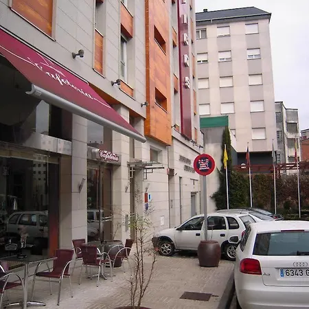 Ciudad De 3*